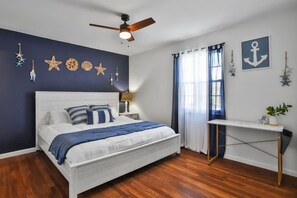 4 bedrooms, desk, iron/ironing board, travel cot