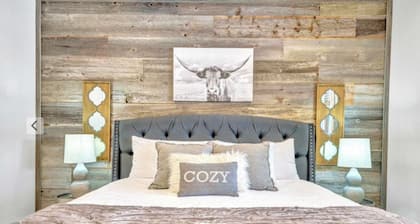 Hill Country Glam @ Tres Molinos Hill Country Ranch & Resort