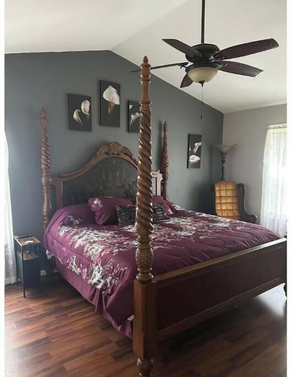 3 chambres, fer et planche à repasser, Wi-Fi, literie fournie