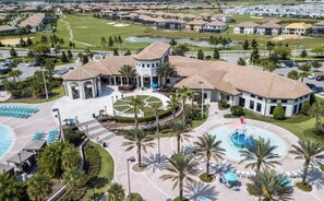 Exterior - 6-Bedroom Retreat in Champions Gate (Four Corners)