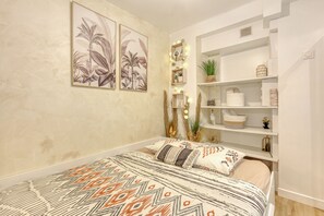 1 bedroom, iron/ironing board, travel cot, free WiFi