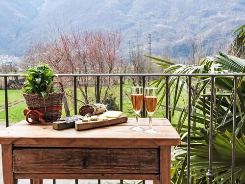 Lovely apartment for 3 guests with WIFI, TV, patio and pets allowed