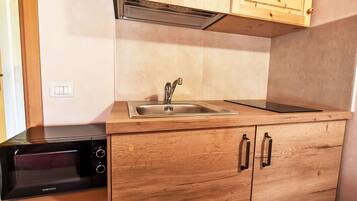 Microonde, tostapane, seggiolone