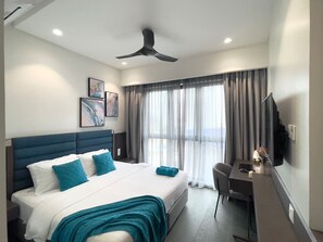 1 soverom, skrivebord, strykejern/-brett og wi-fi