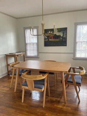 Dining - 3-bedroom house 2 blocks from MGH on wonderful family-friendly street! (Marion)