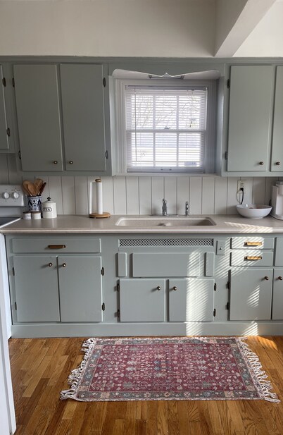 3-bedroom house 2 blocks from MGH on wonderful family-friendly street!