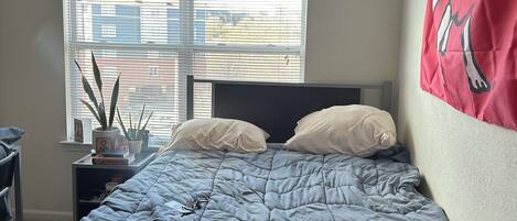 1 bedroom, WiFi, bed sheets