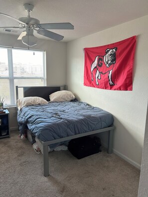 1 habitación, wifi y ropa de cama 