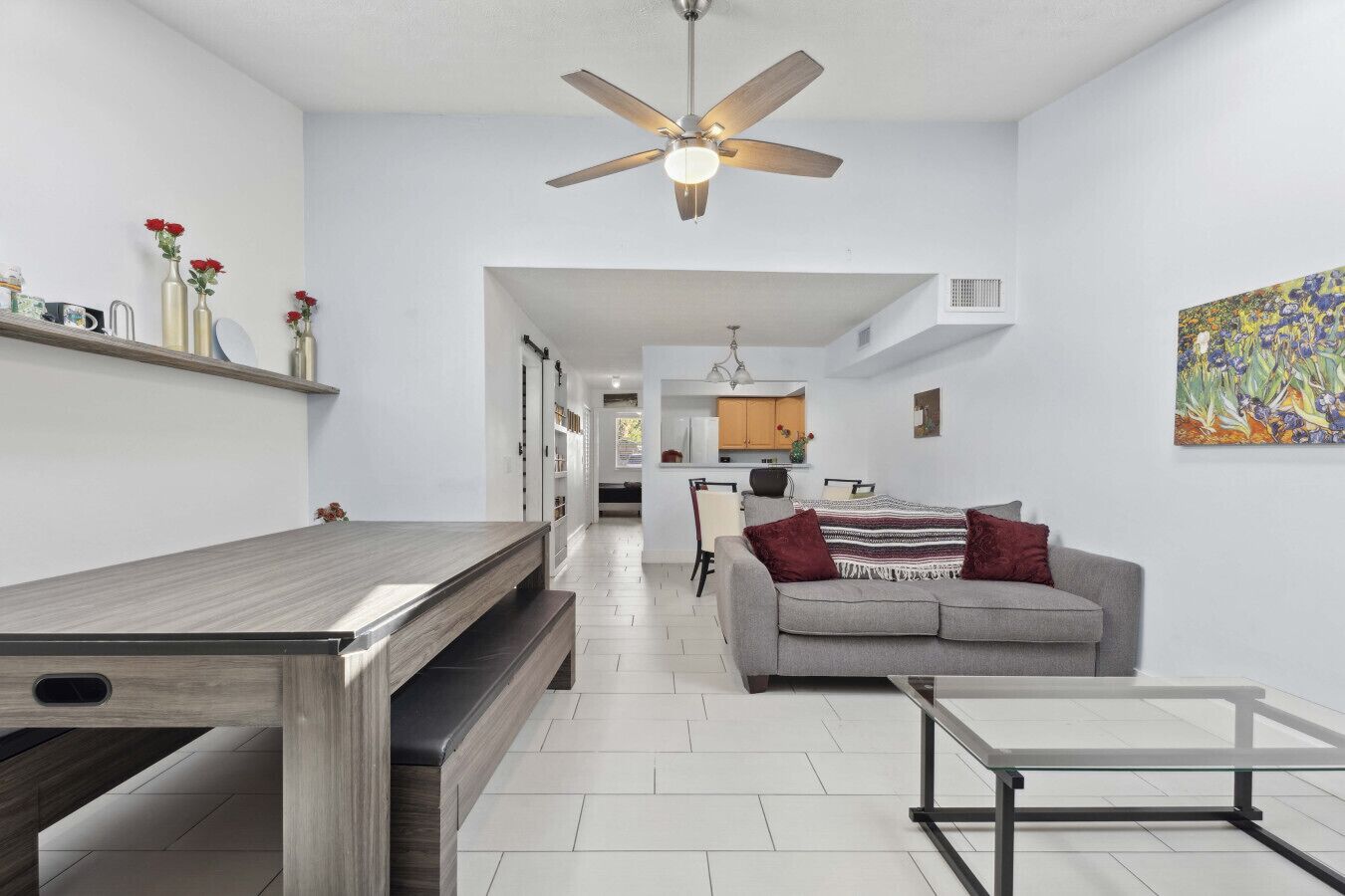 Smart TV, tenis de mesa y libros 