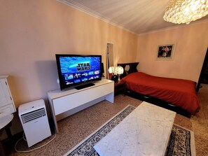 1 habitación, wifi y ropa de cama