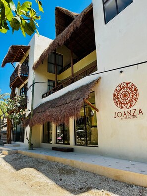 Front of property - Joanza by ÓOL Hotels (Isla Holbox)