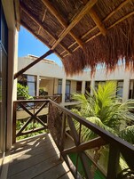 Junior Room, 1 King Bed, Courtyard View | Balcony view