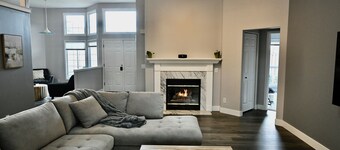 Stunning Ranch Home in Walkable Gorgeous Happy Valley Neighborhood