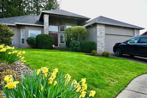 Stunning Ranch Home in Walkable Gorgeous Happy Valley Neighborhood