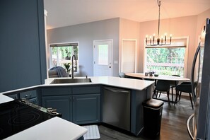 Fridge, microwave, oven, stovetop - Stunning Ranch Home in Walkable Gorgeous Happy Valley Neighborhood (Happy Valley)