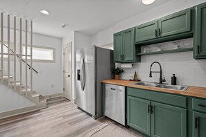 Interior - Coastal River Guesthouse (Rocky Point)