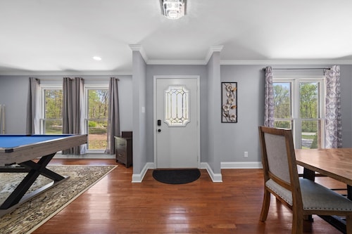 Classy Cozy Close to everything Spacious 4-bedroom house in marvelous Greensboro