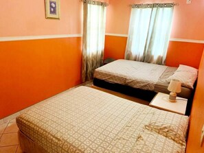 2 bedrooms, iron/ironing board, free WiFi, bed sheets - Anne Marie Villas -Amani (Castries)