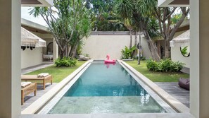 Outdoor pool - Villa Dreamer by Villa Finder (Seminyak)