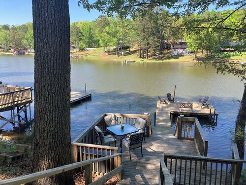 Renovated house directly on Lake Wateree with dock-swim, boat, fish, kayak, tube