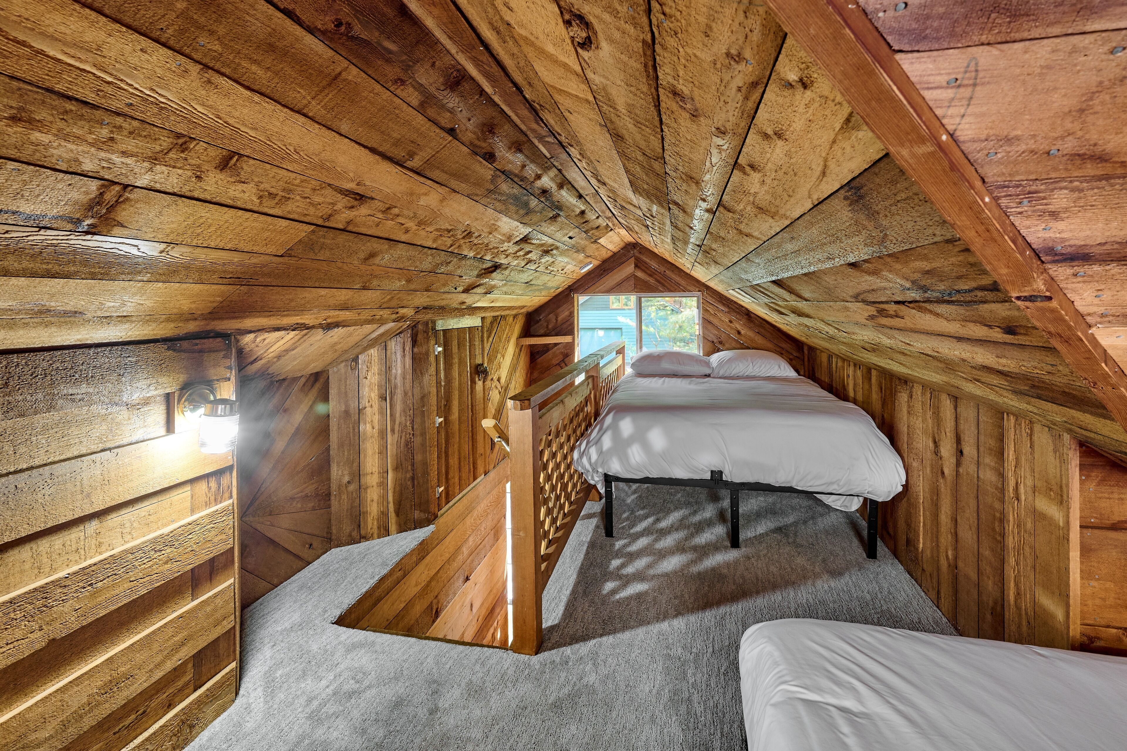 7 bedrooms, desk, travel crib, free WiFi