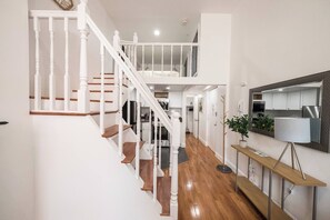 Apartment, 1 Bedroom, Garden View | Living room | Books - Central Park Studio With Sleeping Loft (New York)
