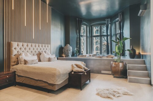 Altbau-Loft für 12 Personen am Alexanderplatz