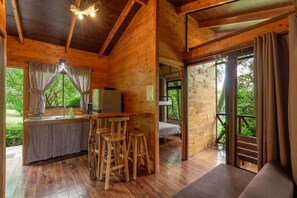 Interior - El Manzano 2BR | Mirador | BBQ | Bird Watching (Turrialba)