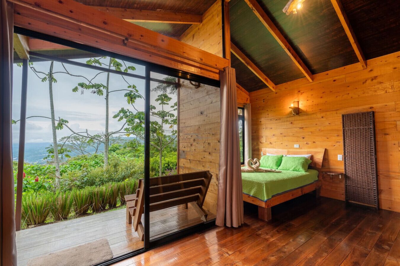 1 chambre, bureau, Wi-Fi, draps fournis