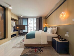 Presidential Double Room | In-room safe, desk, laptop workspace, free WiFi - Wellborn Hotel (Lekki)