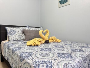 2 bedrooms, iron/ironing board, free WiFi, bed sheets - 2-bedroom apt in St George's with AC, WiFi, parking, near city, beach, stadium (Saint George's)