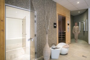 Apartment | Spa treatment - Apartment in France With Spa and Mountain Views (Sainte-Foy-Tarentaise)