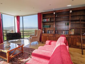 Living area - CARRAIG ARD, country holiday cottage in Bridgend, County Donegal (Burt)