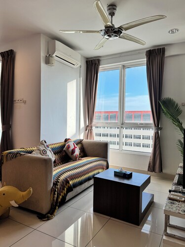 Georgetown Apartment Mansion One By Jere Gurney Heritage Kitchen Wifi