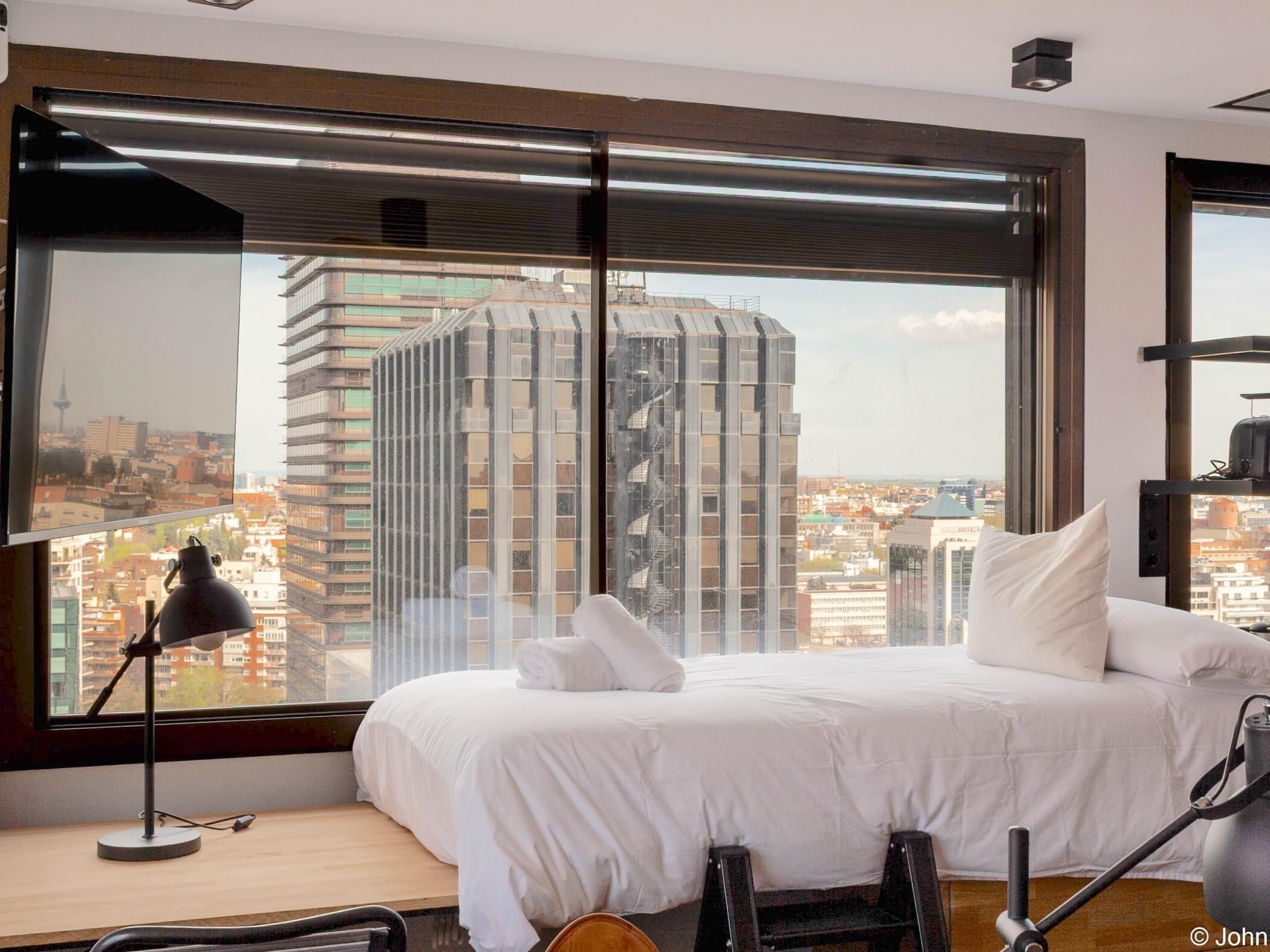 Iron/ironing board, travel cot, bed sheets