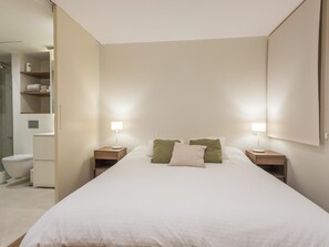 1 slaapkamer, een strijkplank/strijkijzer, internet