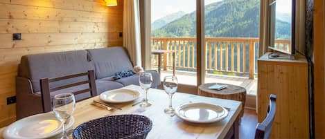 Apartment | Living room