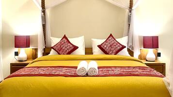 Deluxe Double Room, Balcony | Desk, free WiFi