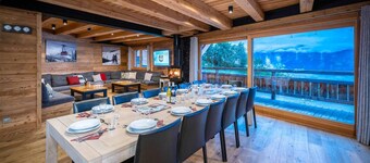 Large, Modern Chalet Close to the Slopes