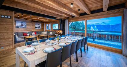 Large, Modern Chalet Close to the Slopes