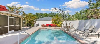 Relaxing Naples Home l Heated Pool l Family-Friend