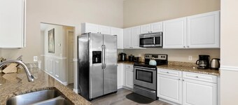 Relaxing Naples Home l Heated Pool l Family-Friendly