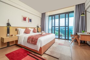 In-room safe, blackout drapes, soundproofing, iron/ironing board - Sanya Yalong Bay No.99 Resort Hotel (Sanya)