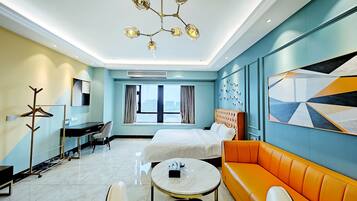 Comfort Room | Premium bedding, pillowtop beds, desk, free WiFi