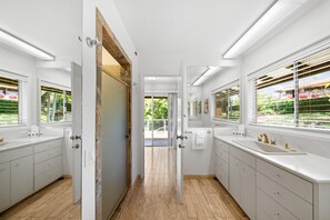 Rumah | 3 kamar tidur dan internet