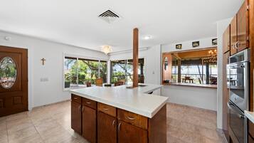 House | 3 bedrooms, Internet