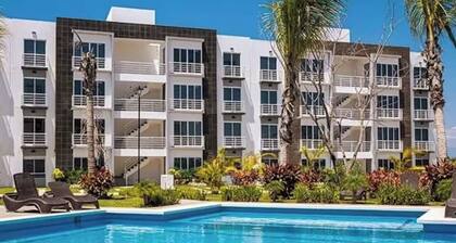 5 minutes from the Beach Club! Acapulco Diamante Apartment