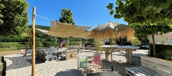 Confortable appartement pour 4 personnes avec piscine, WIFI et TV