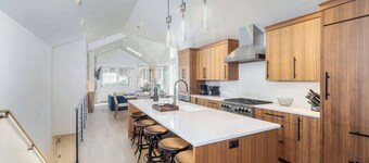 Steps to Gondola | 3BR w/ Views, Steam Shower