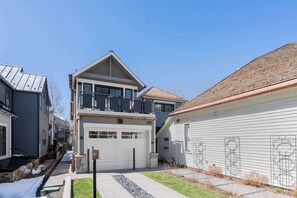 Exterior - Steps to Gondola | 3BR w/ Views, Steam Shower (Telluride)